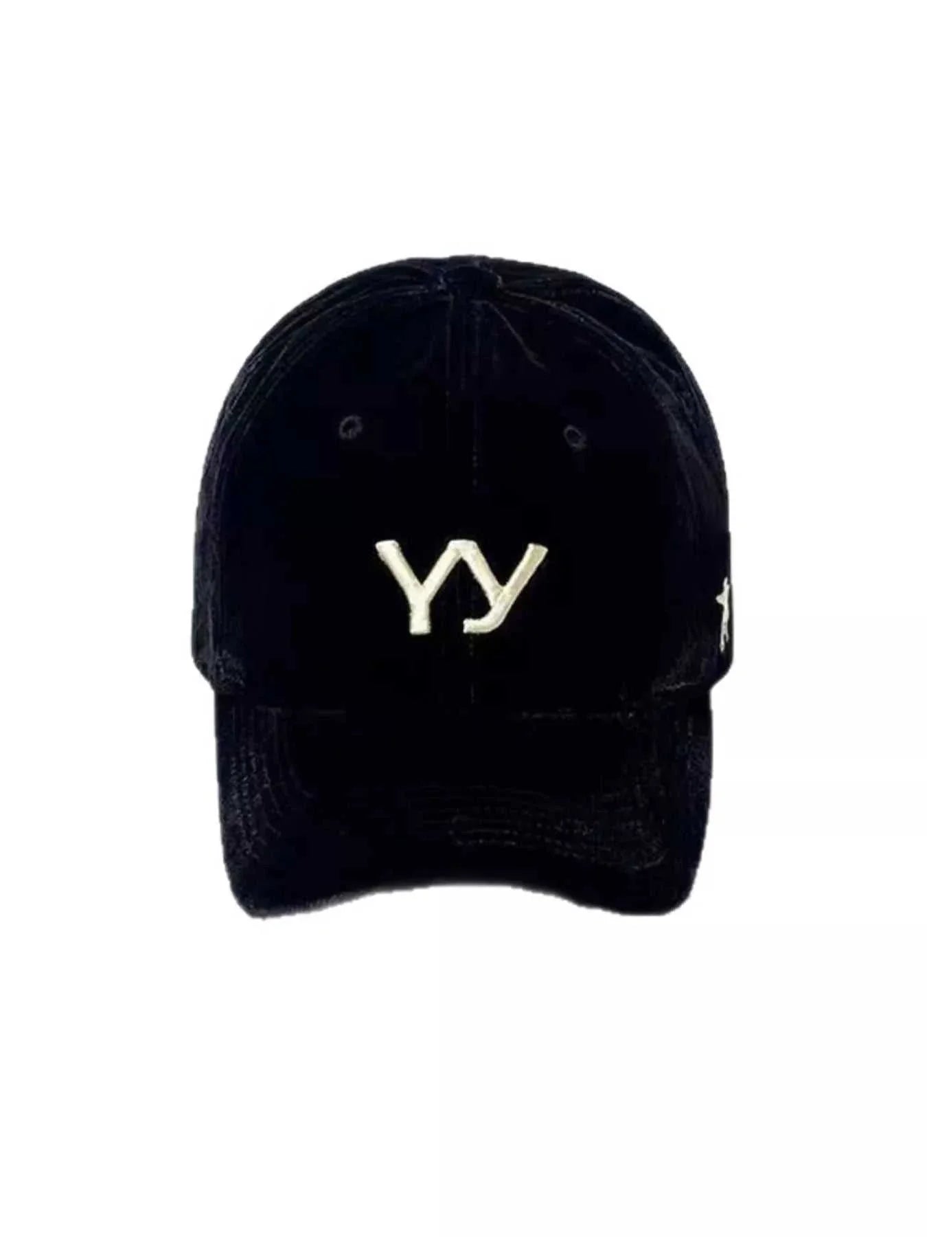 Embroidered baseball cap made of cotton, one size, imported, 5.9 inches tall