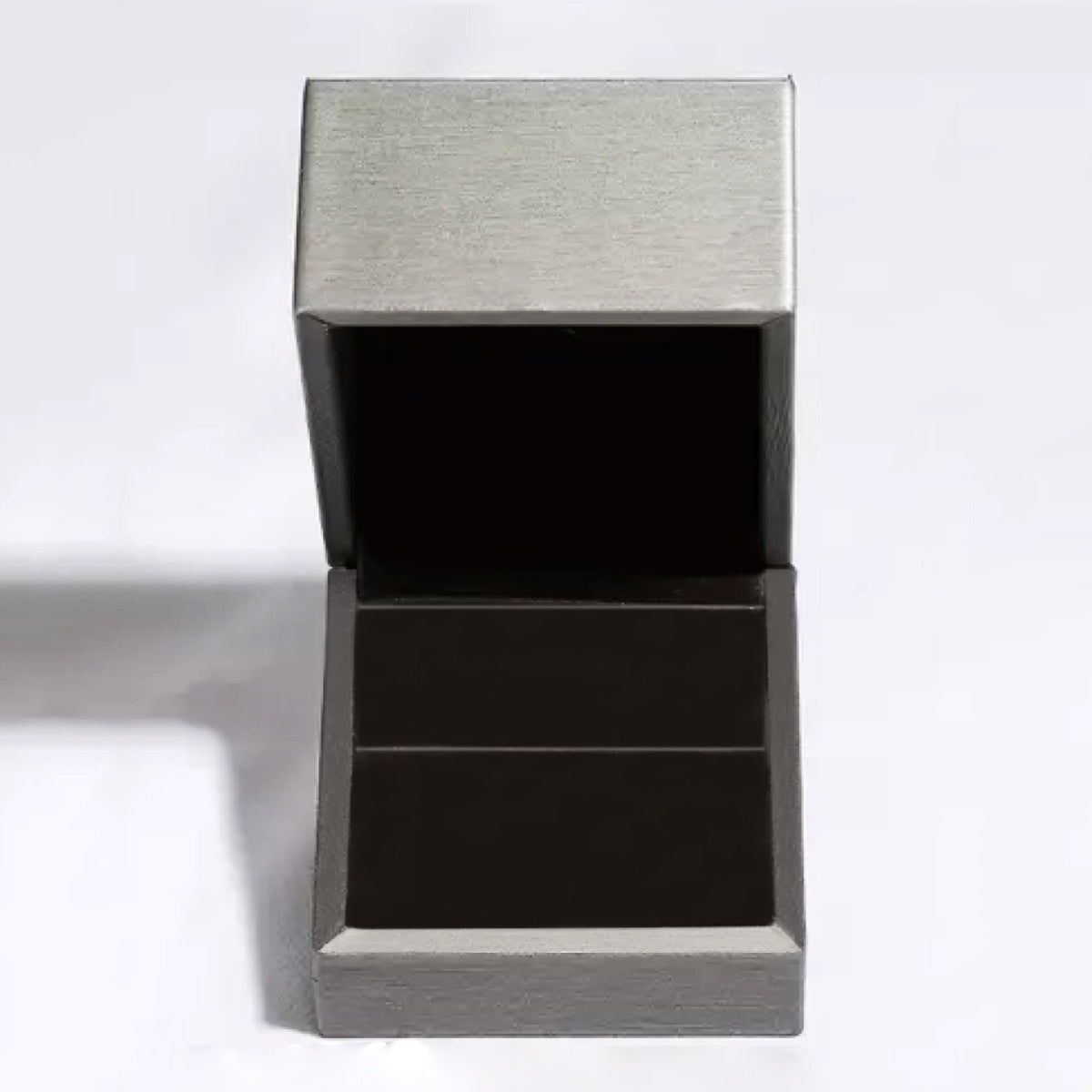 393ef52b-c23e-47f6-9a70-ee740624c289-Max
