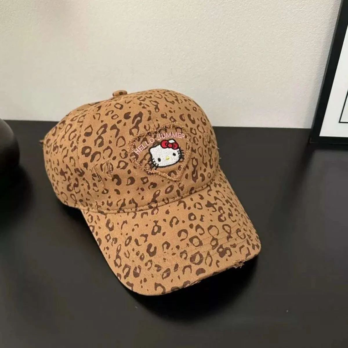 Embroidered leopard print cotton baseball cap in one size