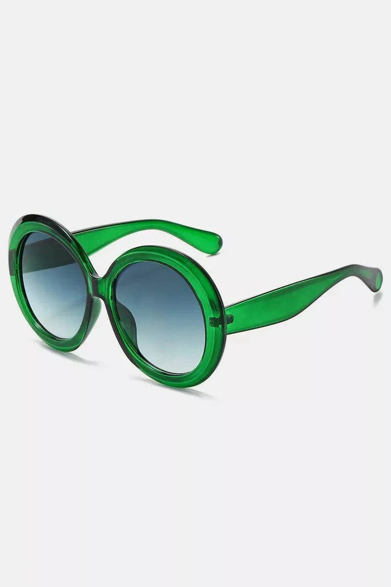 Oversized round frame fashion sunglasses with UV400 protection and polycarbonate material
