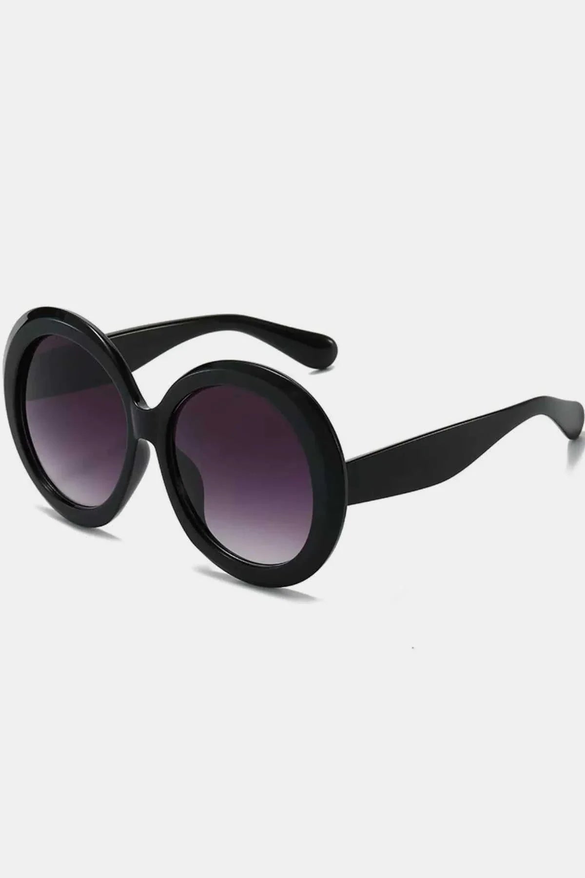 Oversized round frame fashion sunglasses with UV400 protection and polycarbonate materials