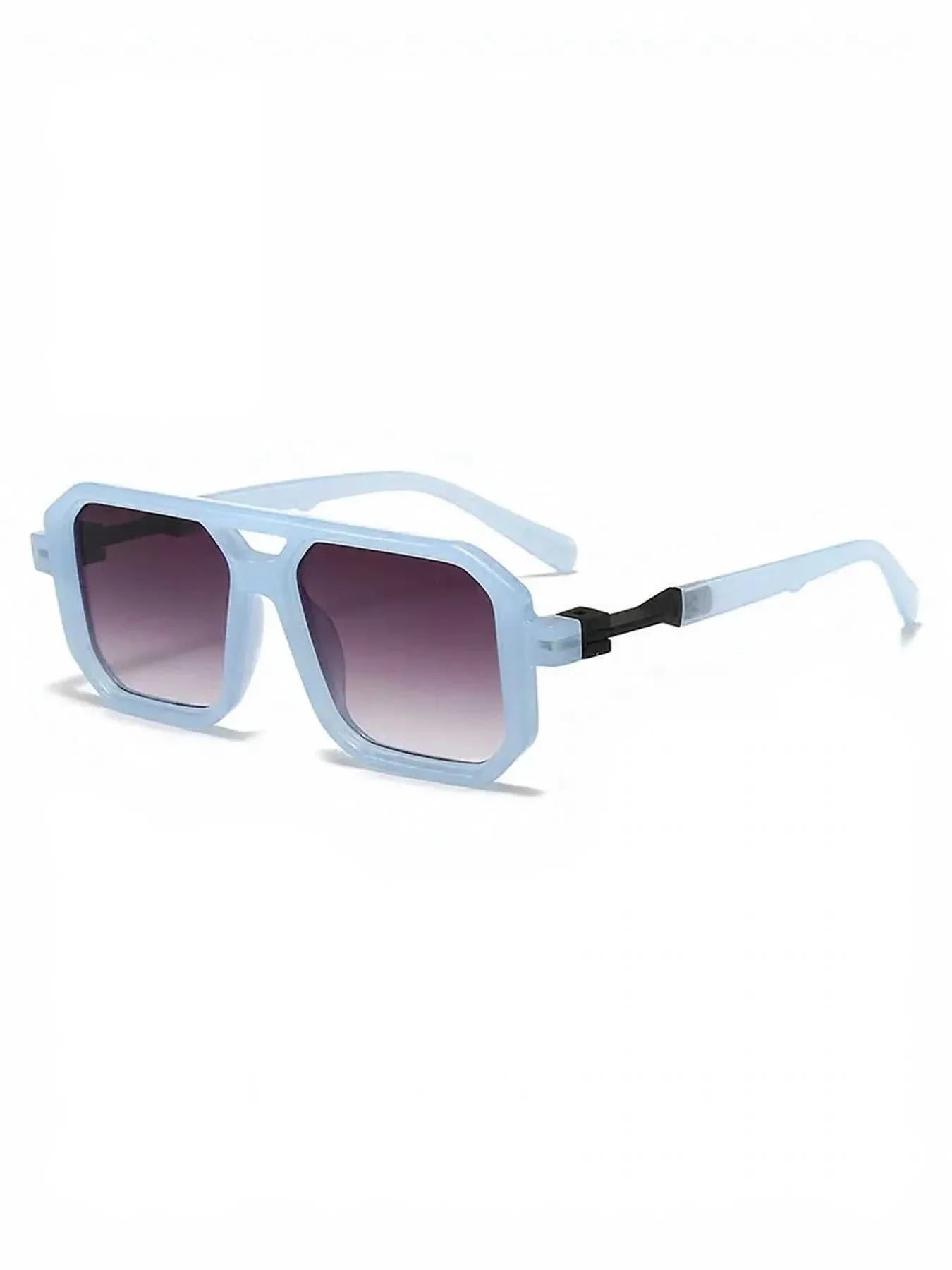 Retro square frame sunglasses with UV400 protection and polycarbonate material