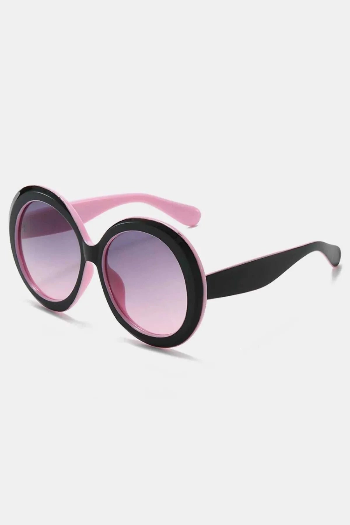 Oversized round frame fashion sunglasses with UV400 polycarbonate lenses and frame