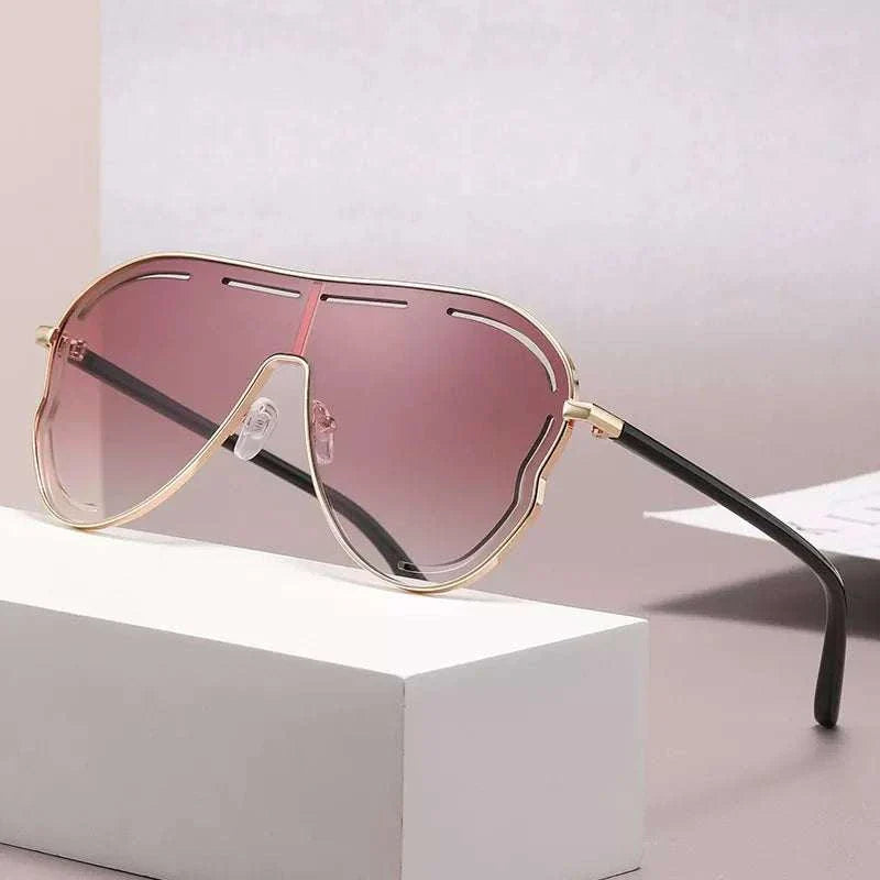Oversized aviator gradient sunglasses with metal frame and UV400 protection