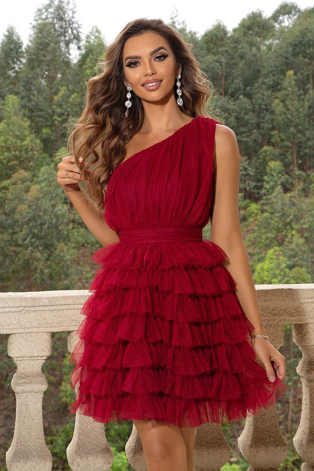 One-shoulder sleeveless tiered dress in opaque polyester with slight stretch