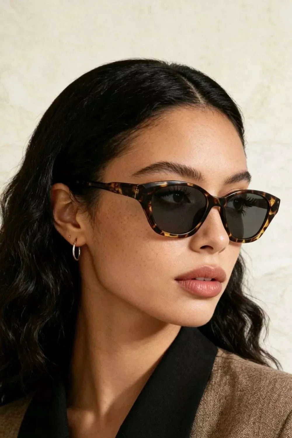 UV Protection Sunglasses with UV400 TAC lenses and acetate frame, one size 5.9-inch width